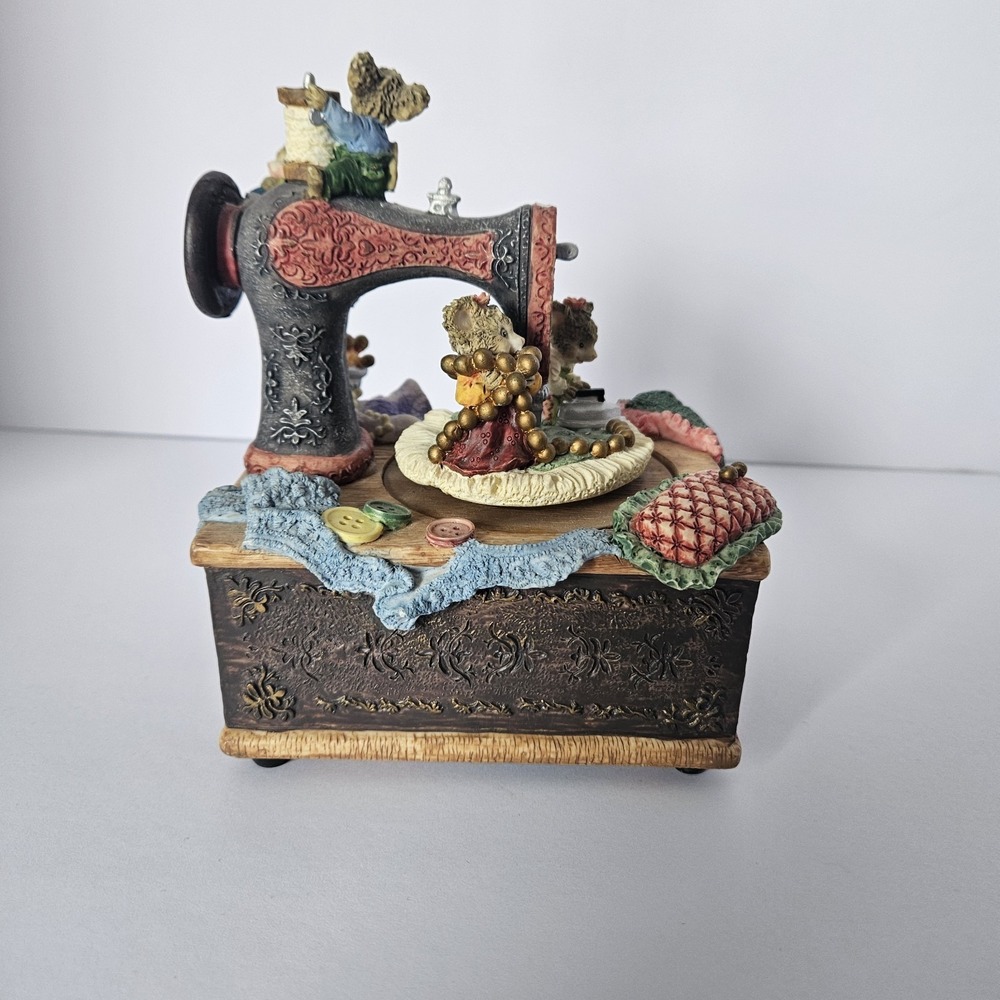 Sewing Machine Mice Animated Music Bx "My Favorite Things" VTG Resin Working - Picture 2 of 5